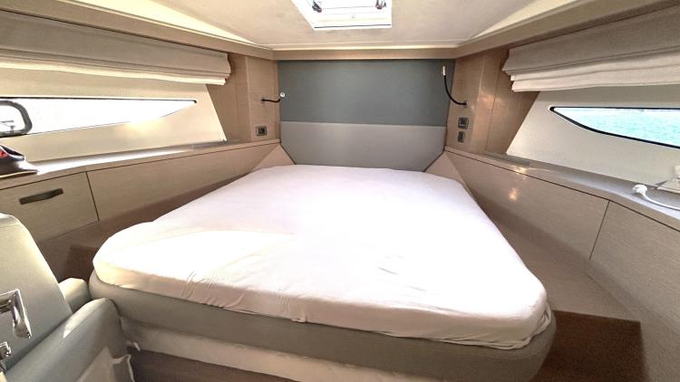 prestige-420-s-my-bateau-3-6831dc96cbe04244242539.jpg
