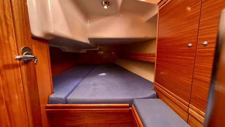 bavaria-37-cruiser-2-684fd0d8b0298643993231.jpg