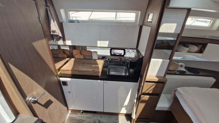 jeanneau-leader-33-my-bateau-bandol-9-687fb4ddd9522621561462.jpg
