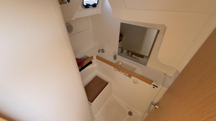 beneteau-oceanis-38-1-performance-my-bateau-cap-d-agde-51-68ee5ff89290a845935479.jpg