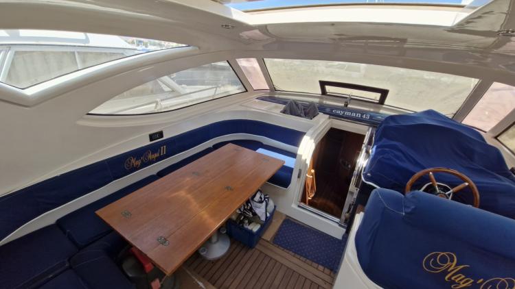 cayman-43-open-wa-my-bateau-marseille-101-688a1a5e5070e511774333.jpg