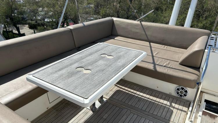 sealine-f-42-my-bateau-66-681b2a2c0b9ce994225698.jpg