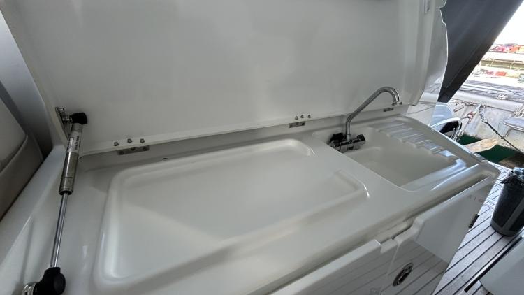 leader-36-my-bateau-11-67f4fc1791d55840857702.jpg