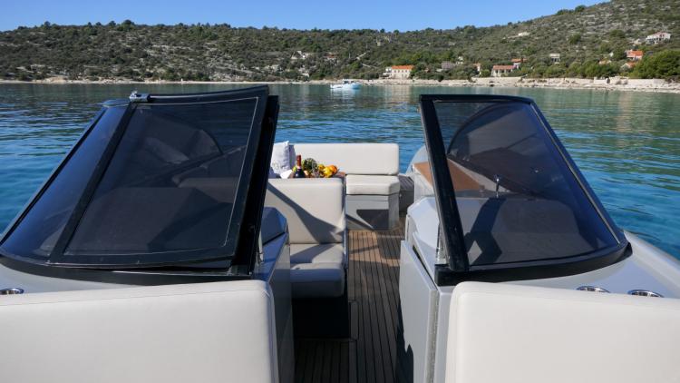 rand-supreme-27-my-bateau-5-67f7dce894311407062956.jpg