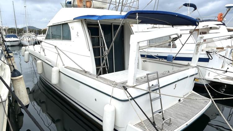 antares-10-80-my-bateau-23-682496936e4eb881870292.jpg