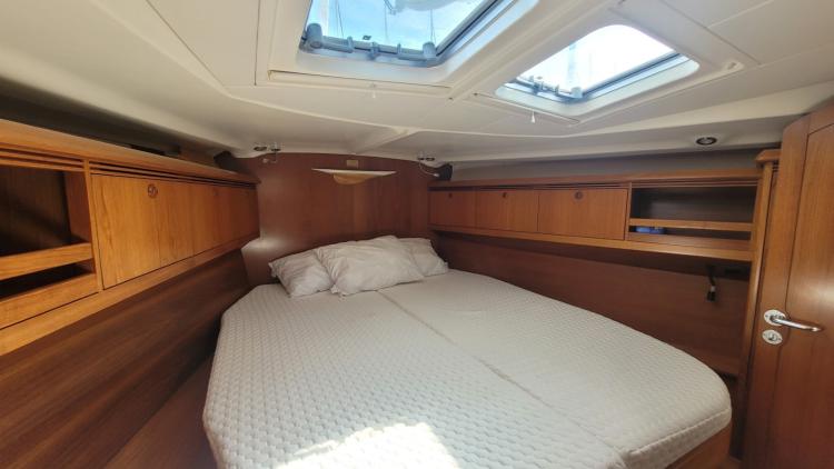 cabine-avant-2-grand-68daf0e1610b1093305084.jpg