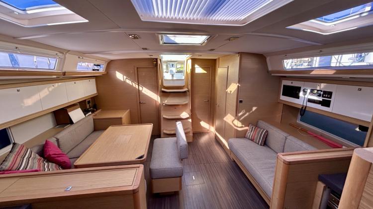 dufour-470-my-bateau-15-682f4d23288d6054872059.jpg
