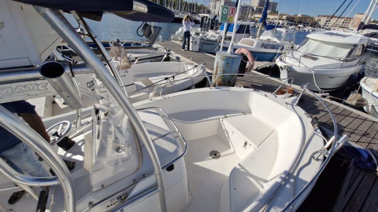 white-shark-205-my-bateau-marseille-42-68e93814ba196220653810.jpg