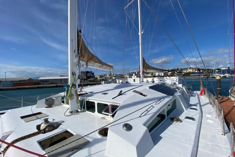 Sailing yacht Etoile Marine NAUTILUS 360, 2004, docked in a sunny marina.