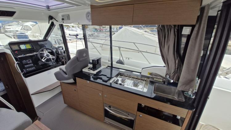 jeanneau-merry-fisher-10-95-my-bateau-bandol-56-68c851c4d13ad794480534.jpg