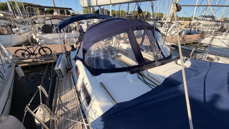 dufour-455-grand-large-my-bateau-port-camargue-9-69159c582d744607061194.jpg