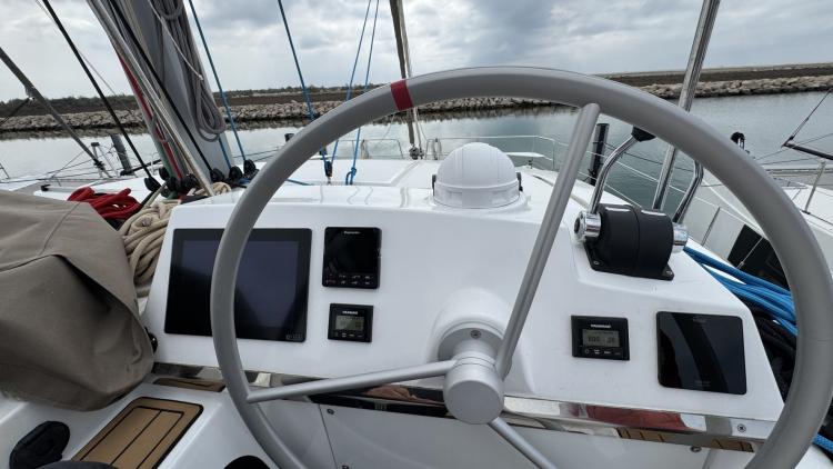 bali-42-my-bateau-port-camargue-59-67fe29f9be8a8142344554.jpg
