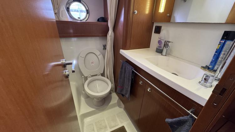 beneteau-swift-trawler-44-mybateau-20-67f8c8296af05052748532.jpg
