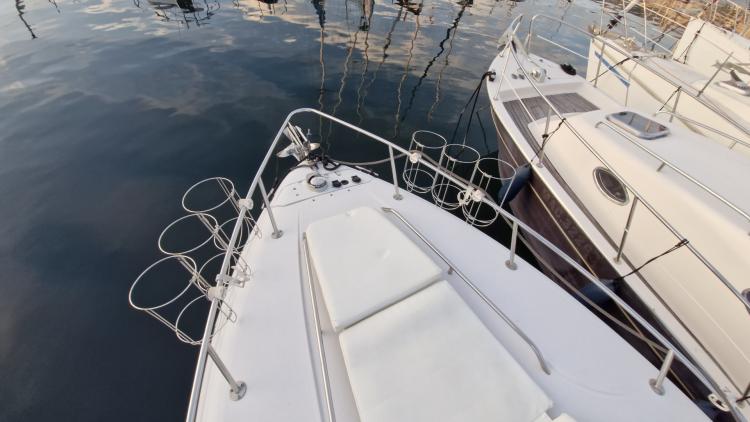 four-winns-238-my-bateau-marseille-45-692047a28430f031983862.jpg