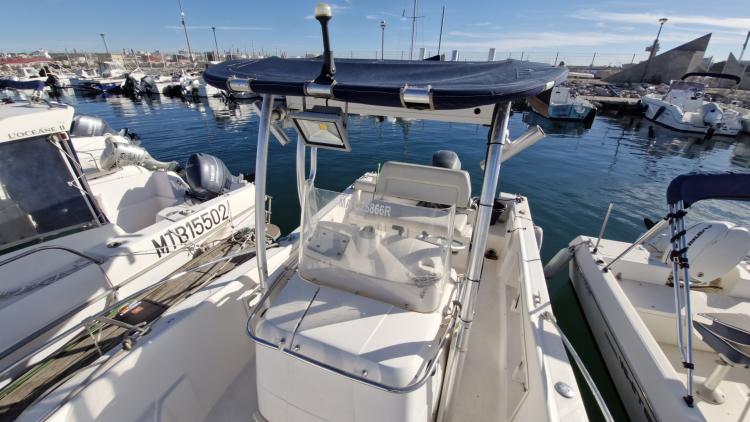 white-shark-205-my-bateau-marseille-22-68e93814a93cb624744106.jpg