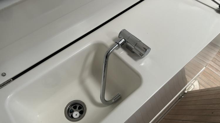 white-shark-280-cc-evo-my-bateau-4-67f7cee43714e080833666.jpg