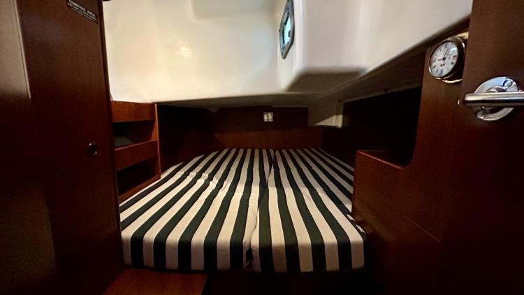beneteau-oceanis-411-clipper-52-68b6eff95e5b8187999734.jpg