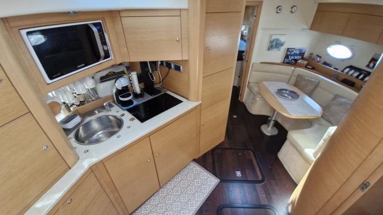 mira-44-my-bateau-bandol-56-685c376d06621134180314.jpg