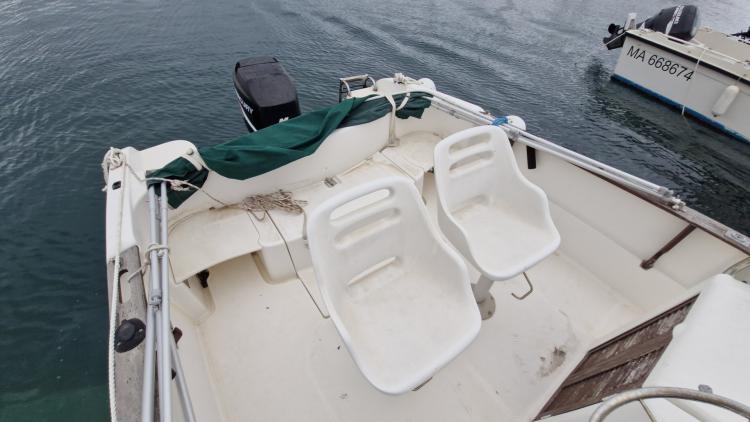 jeanneau-cap-camarat-625-my-bateau-marseille-37-68405610e7d17611401520.jpg