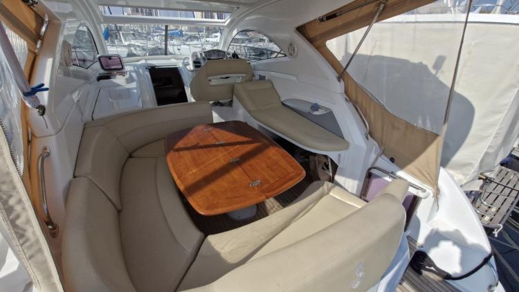 beneteau-monte-carlo-32-my-bateau-marseille-54-68f35b1f9d1dc369926562.jpg