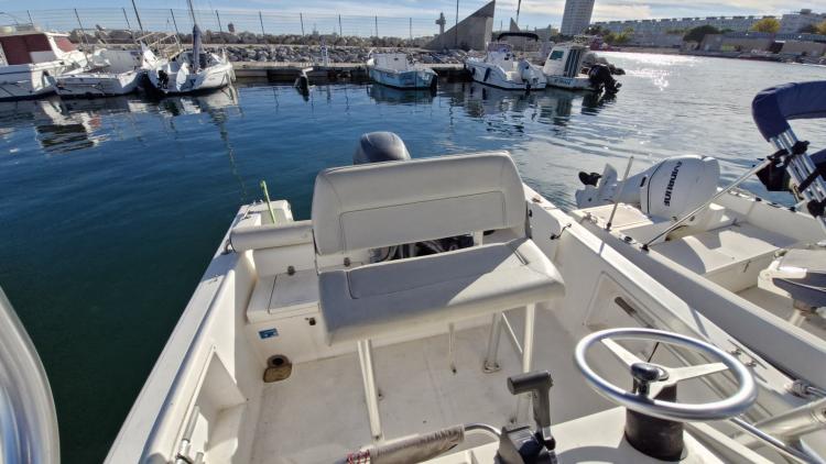 white-shark-205-my-bateau-marseille-34-68e93814b5ffb133439851.jpg
