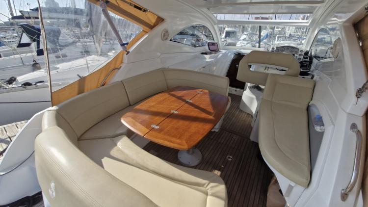beneteau-monte-carlo-32-my-bateau-marseille-50-68f35b1217c47957297119.jpg