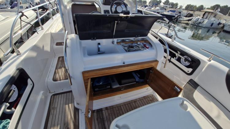 ranieri-shadow-30-my-bateau-marseille-56-68f1277daac75480671707.jpg