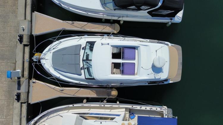 beneteau-antares-30s-6-68b96b8ce2c60752454312.jpg