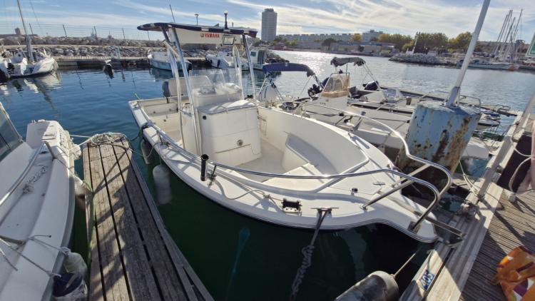 white-shark-205-my-bateau-marseille-44-68e93814bc1b3314408593.jpg