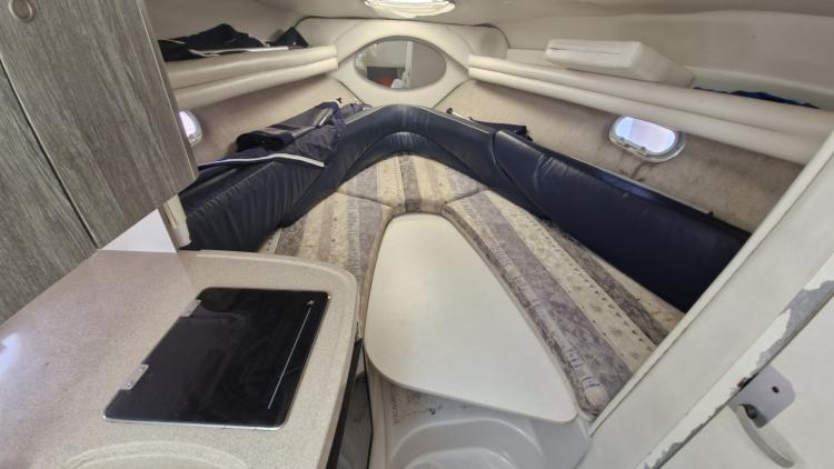 fourwinns-248-vista-my-bateau-marseille-12-686c06fb79852775508803.jpg