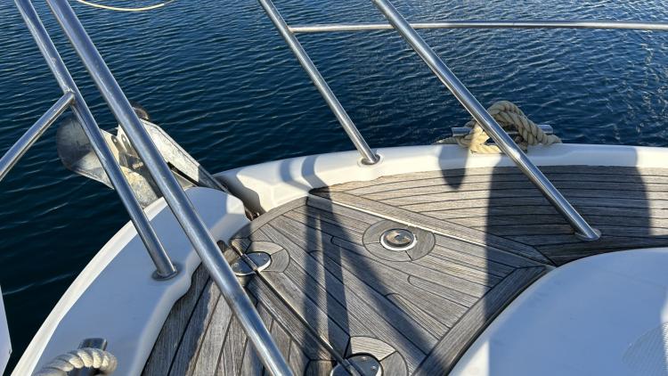 bavaria-38-sport-my-bateau-16-67f77dae3f2cf832493788.jpg