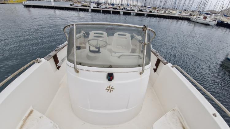 jeanneau-cap-camarat-625-my-bateau-marseille-25-68405610e1f2c846170012.jpg