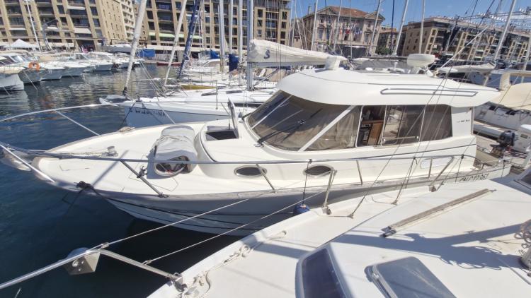acm-31-elite-my-bateau-marseille-4-688a267bcba59924559036.jpg