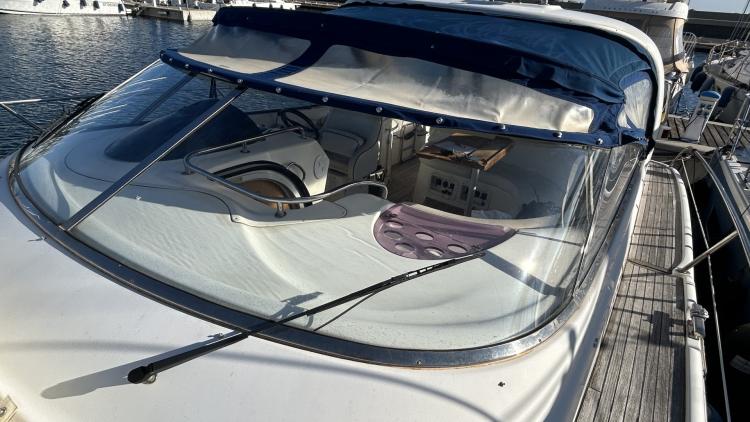 bavaria-38-sport-my-bateau-18-67f77dae419ce136959389.jpg