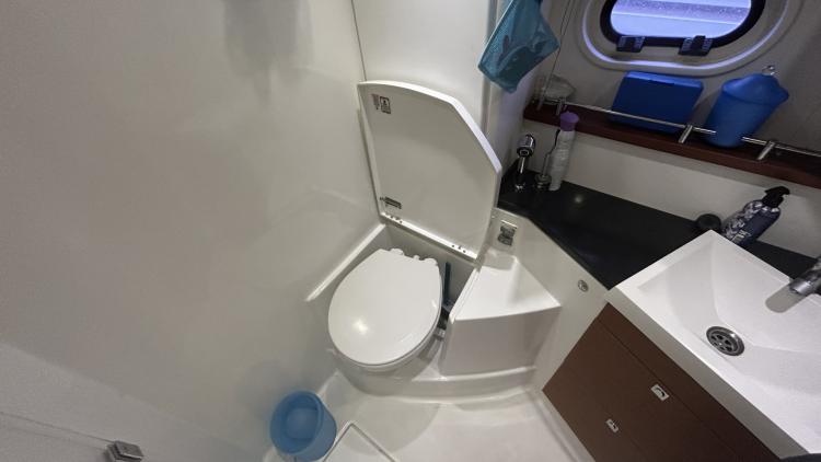 prestige-440-s-my-bateau-9-68691dd1e66b3764440277.jpg